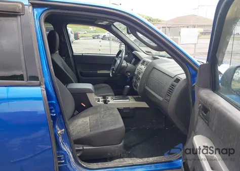 2012 Ford Escape Xlt z USA, uszkodzony, nr VIN 1FMCU9D70CKA34070